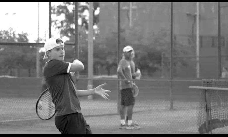 Elianers rinde homenaje al tenis en un emotivo vídeo